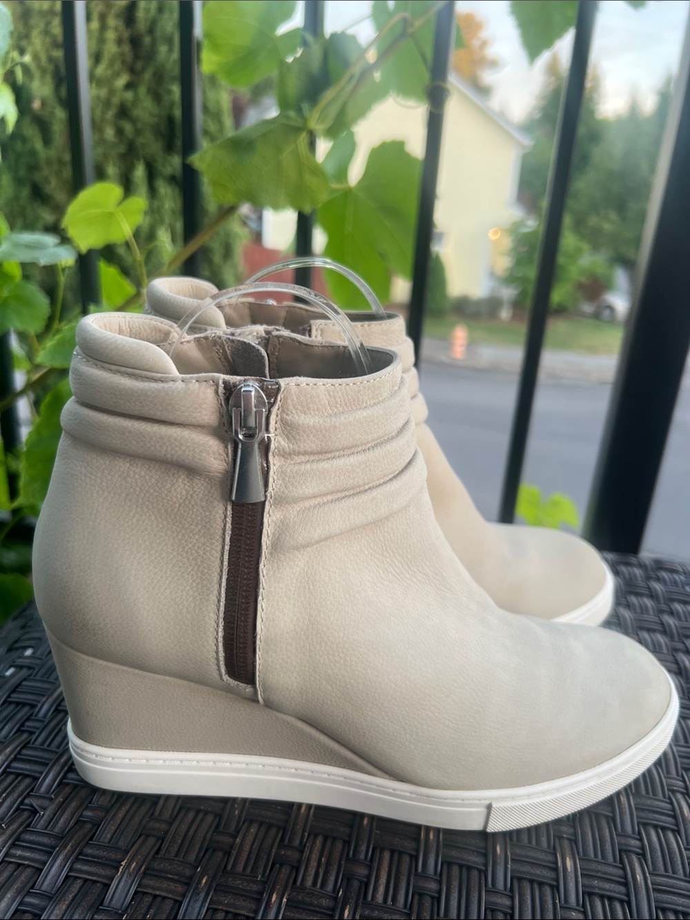 Paolo Linea Gelicia Cream Wedge sneaker  Ankle Booties with Side Zip